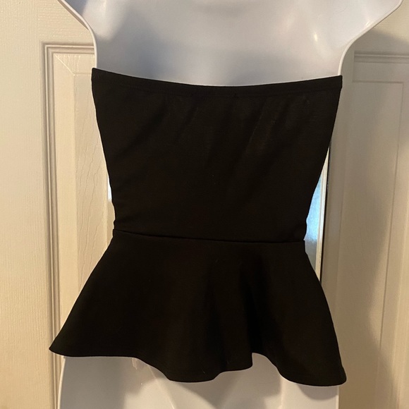 Black peplum top with needed embroidery - Picture 2 of 3